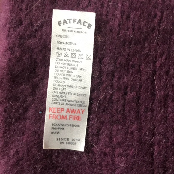 Fat face Scarf - Picture 5 of 8